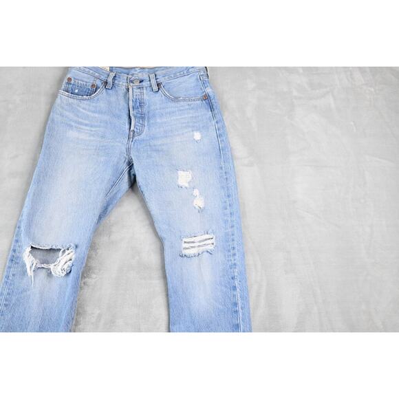 Levis 501 Jeans Womens 27x30 (27x28 Actual) Straight Button Fly Blue Distressed - Picture 3 of 11